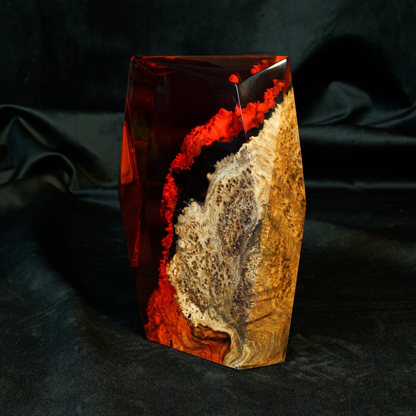 Kristall-Element. Feuer — dekorativer Kristall