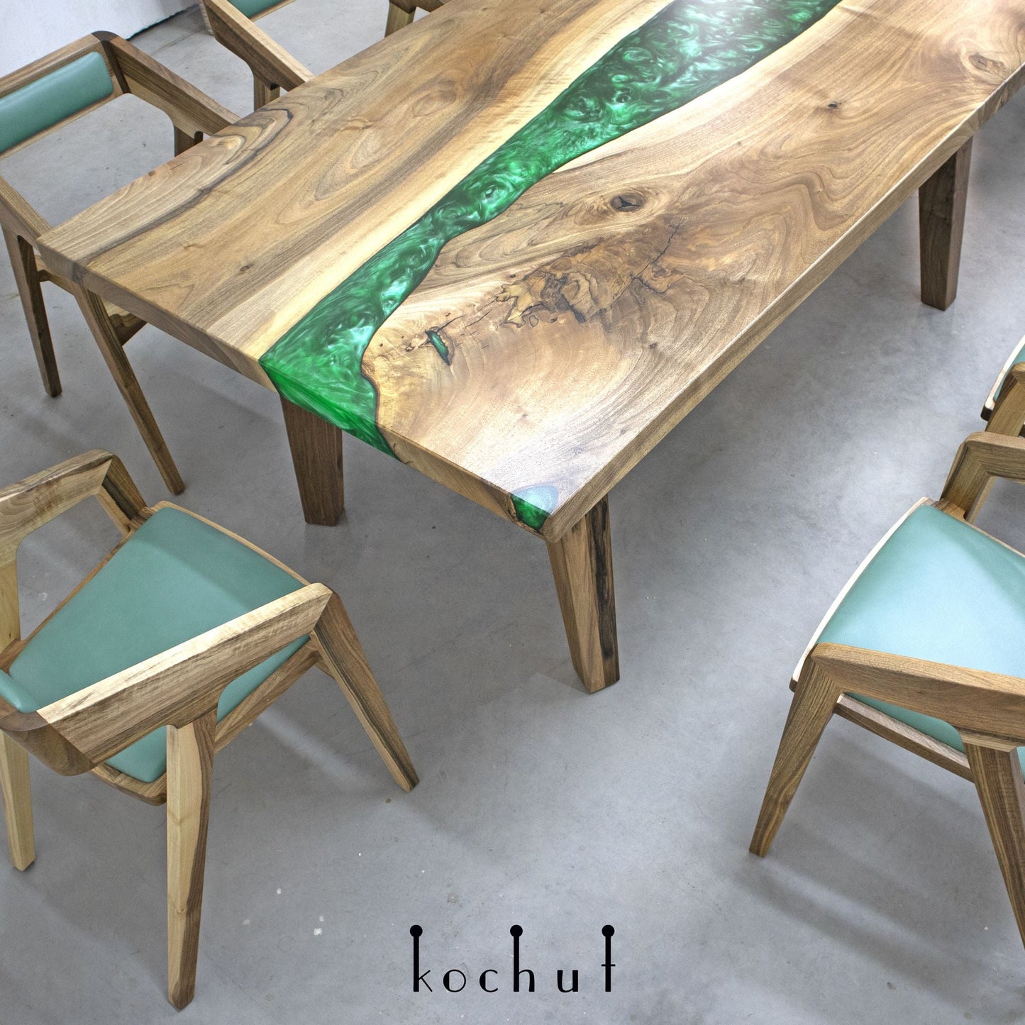 Greenwich — Set: Bürotisch und 12 Stühle