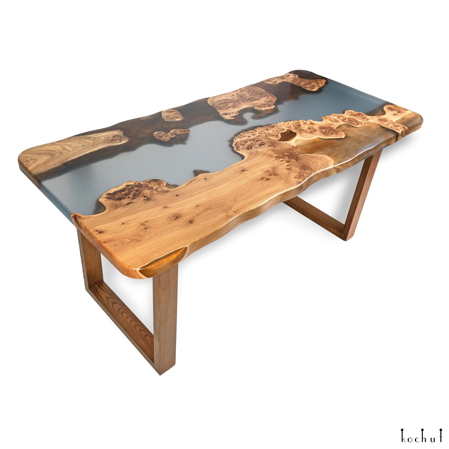 Albertini — Esstisch aus Holz und Epoxidharz
