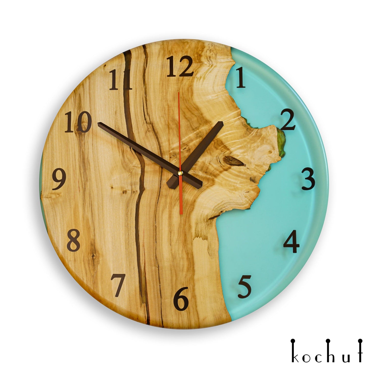 Continuum — Wanduhr aus Holz und Epoxidharz