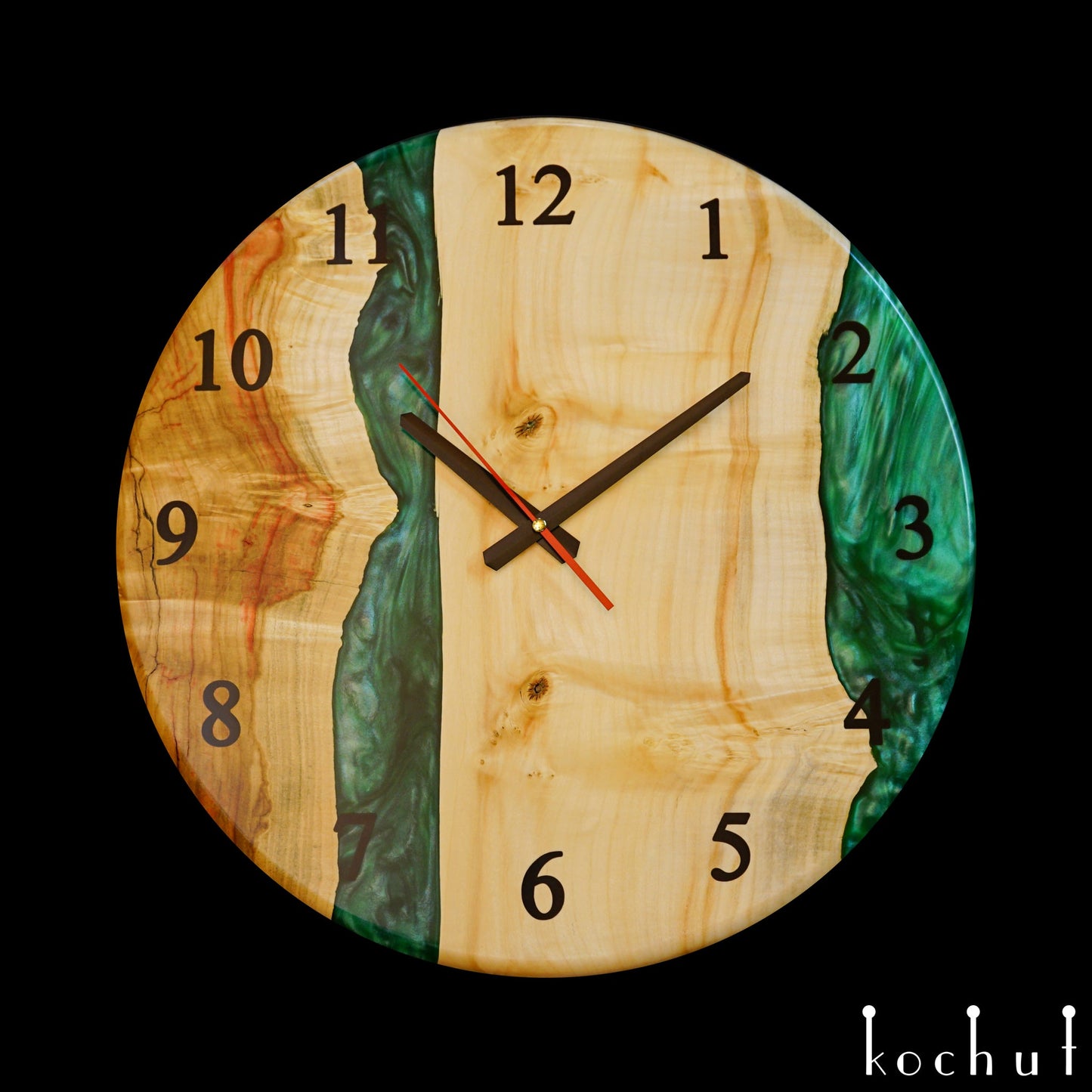 Continuum — Wanduhr aus Holz und Epoxidharz
