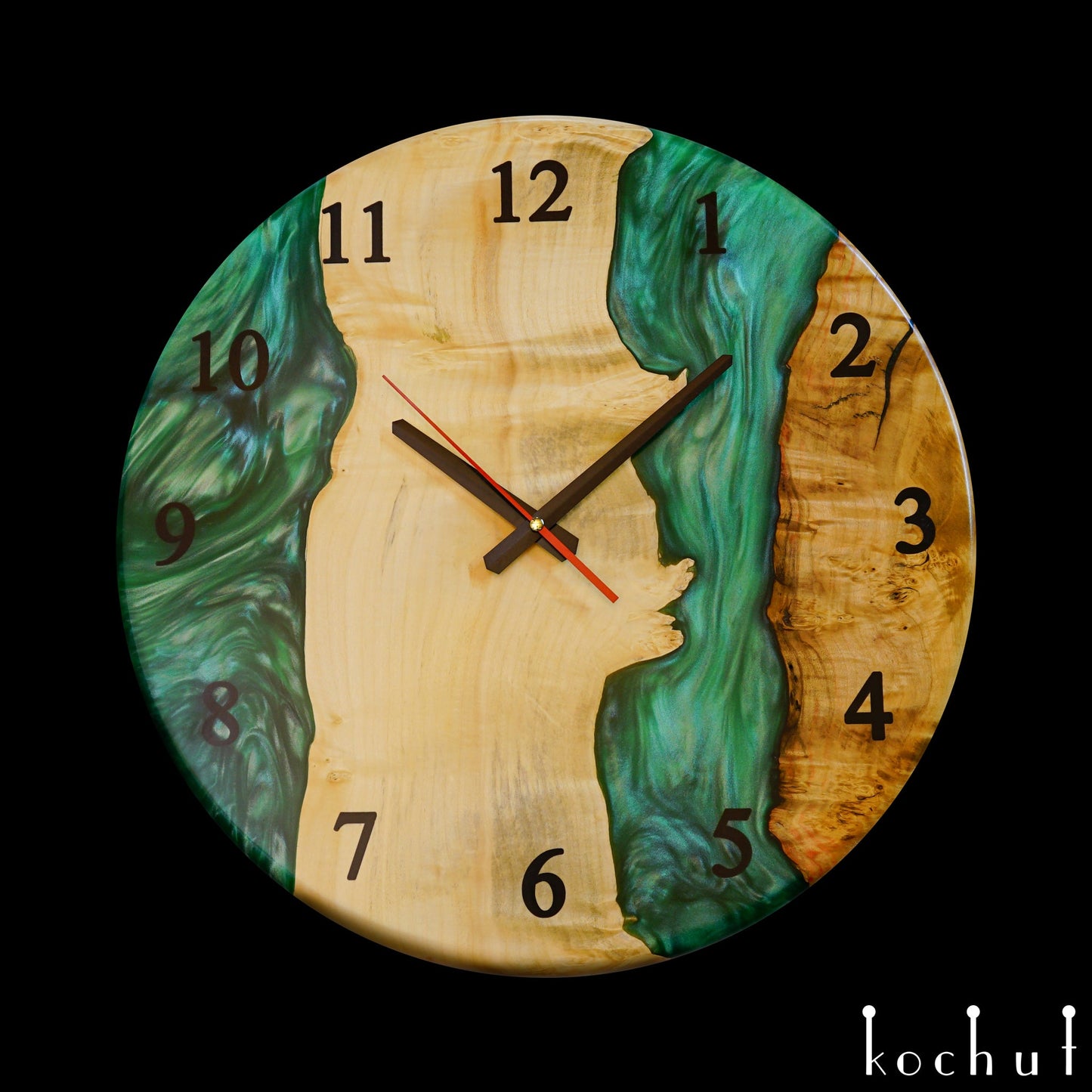 Continuum — Wanduhr aus Holz und Epoxidharz