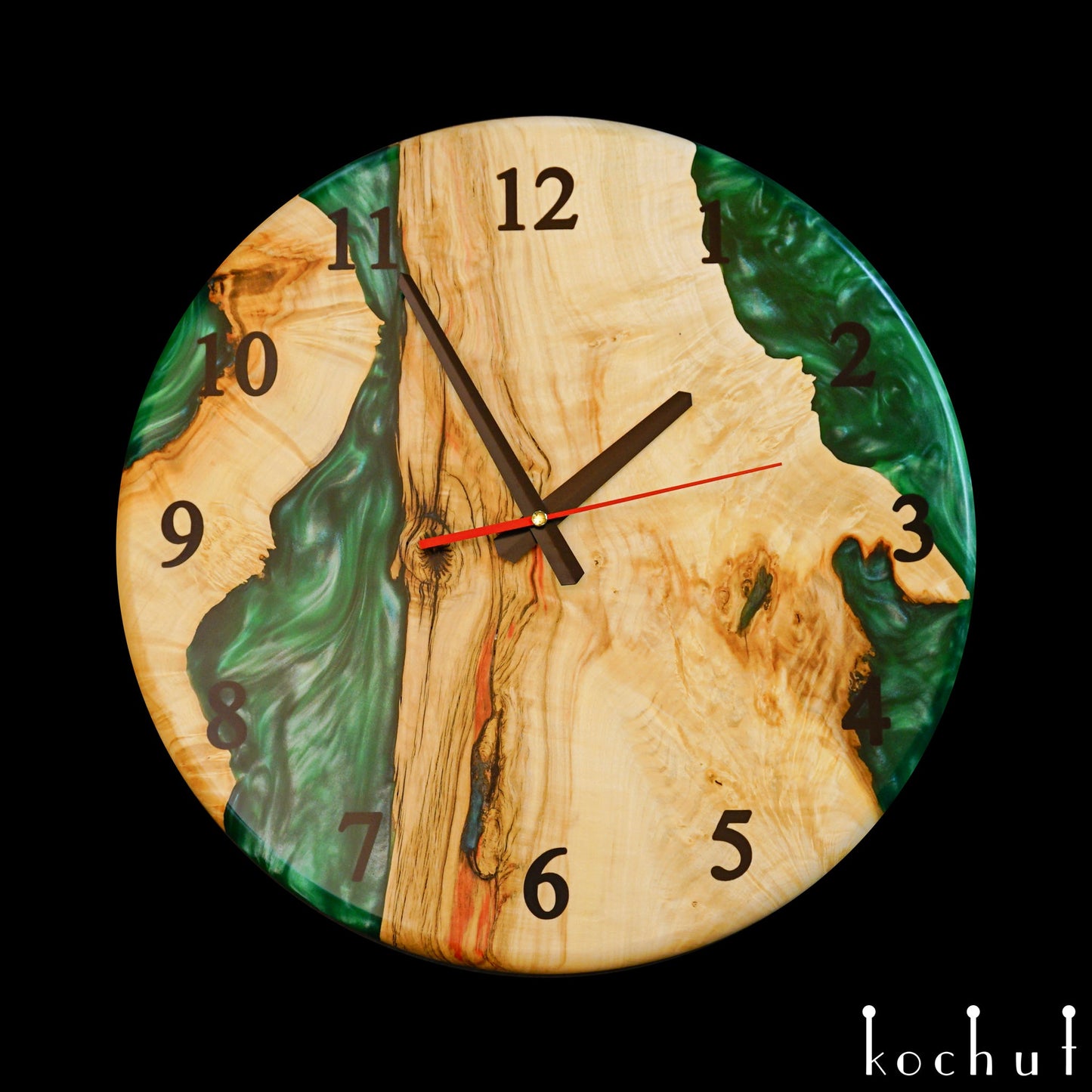 Continuum — Wanduhr aus Holz und Epoxidharz