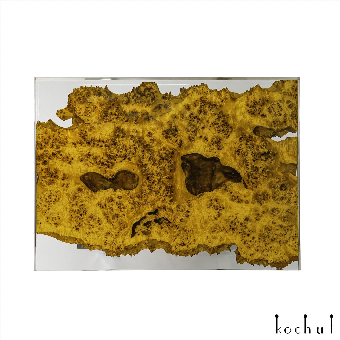 Ethereum — Esstisch aus Holz und Epoxidharz