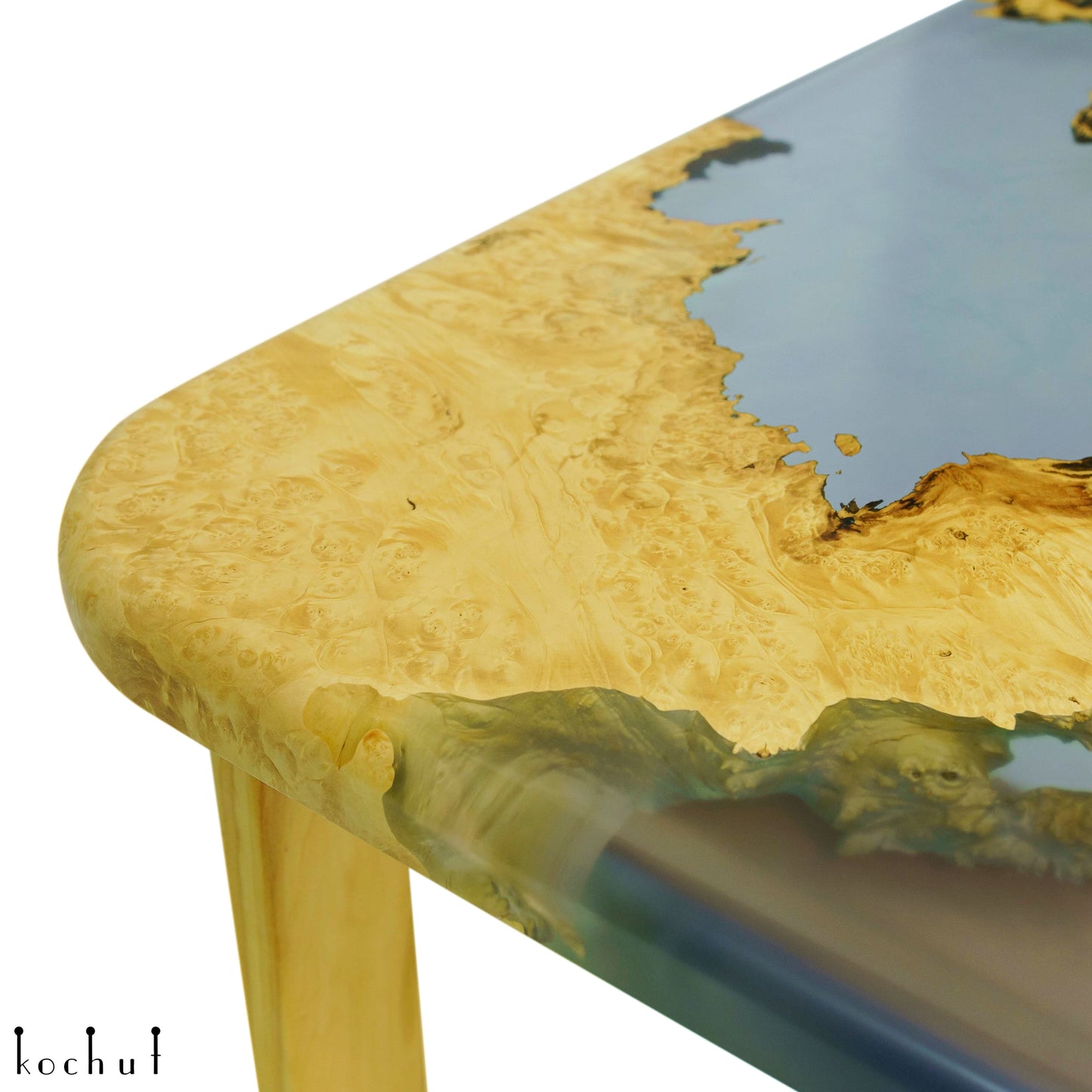 Hyazinthe — Holz- und Epoxidharz-Couchtisch