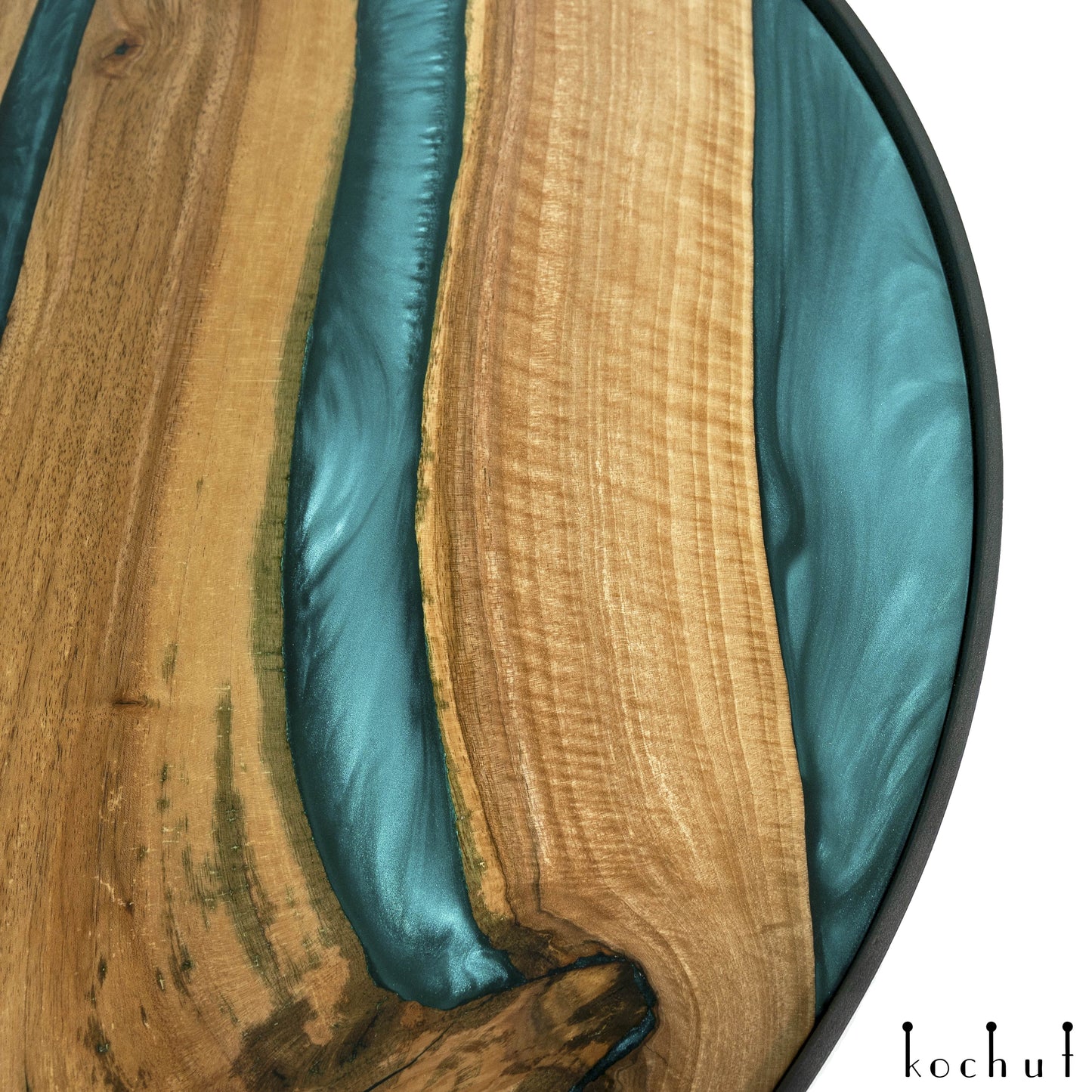 Kalerius — Holz- und Epoxidharz-Couchtisch