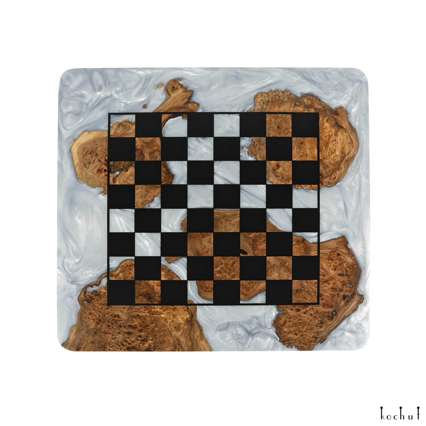 London Gambit — Schach-Kaffeetisch aus Holz und Epoxidharz