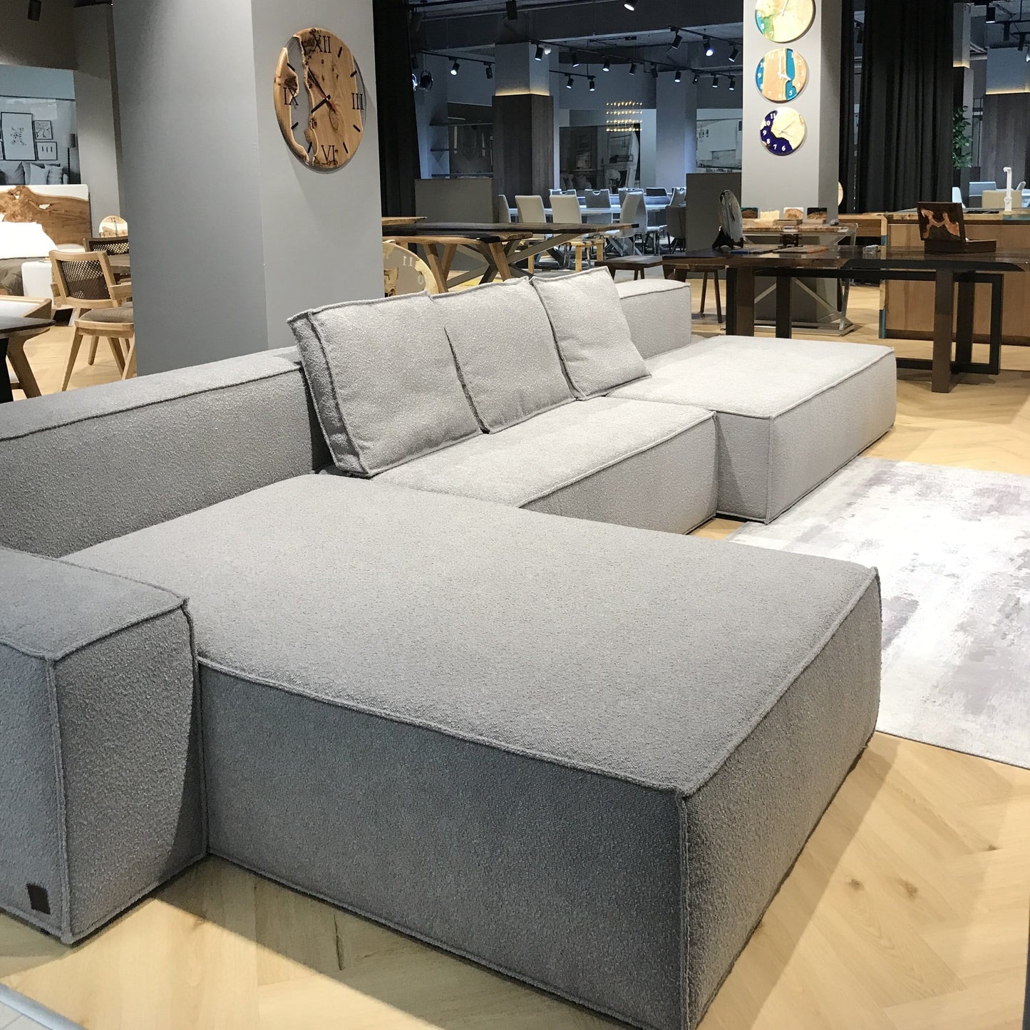 Modern — Sofa