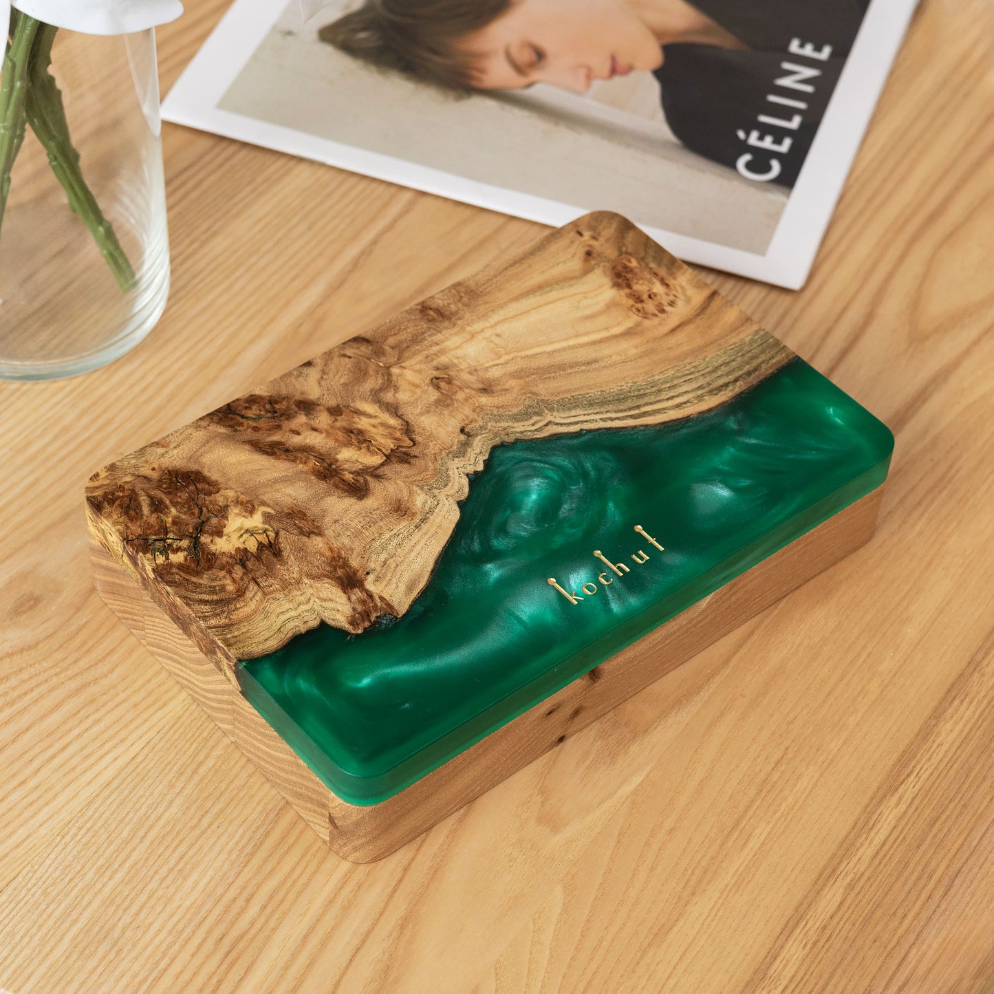 Ornament. Smaragd — Holz- und Epoxidharz-Schmuckkästchen (Maxi-Größe)