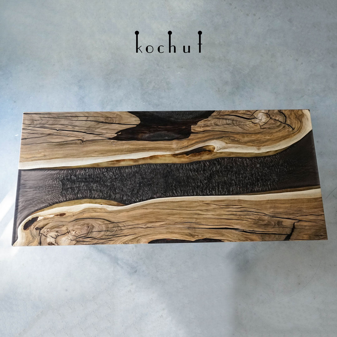 Armagnac — Esstisch aus Holz und Epoxidharz