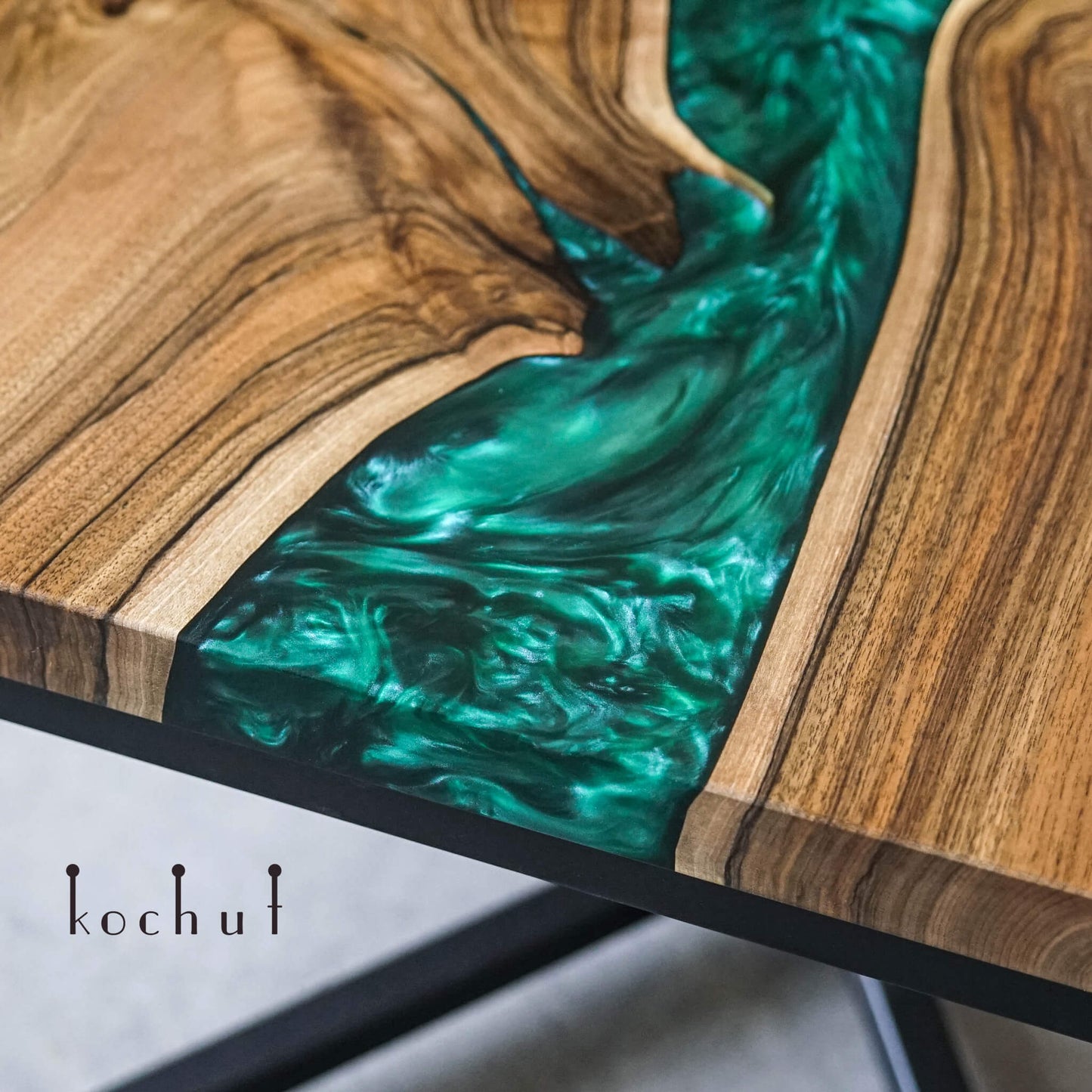 Greenwich — Couchtisch (Metallbeine)
