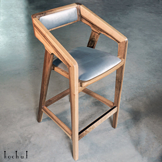 Antaeus — Barhocker