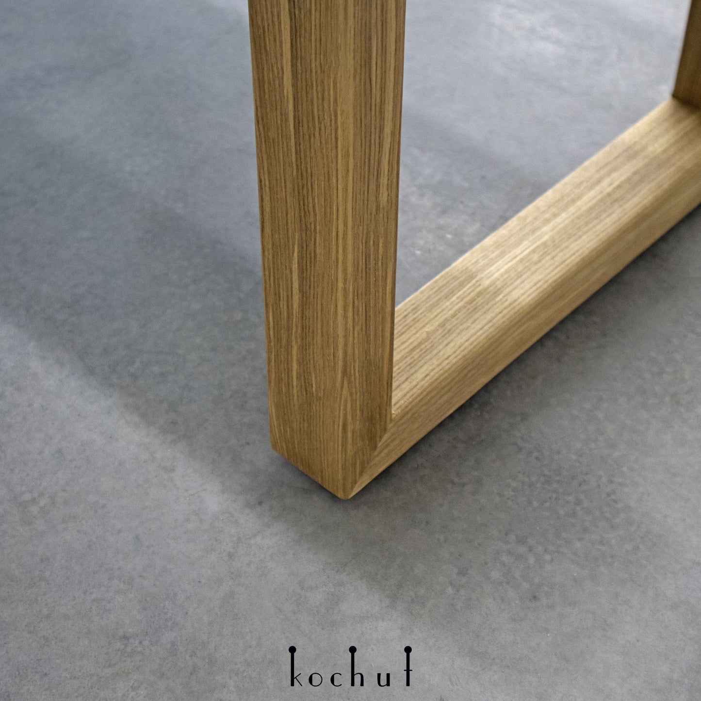 Caviana – Couchtisch aus Holz und Epoxidharz