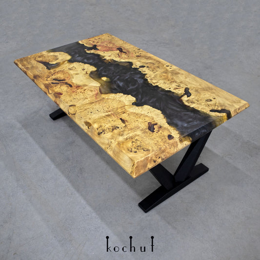 Fjord – Couchtisch aus Holz und Epoxidharz
