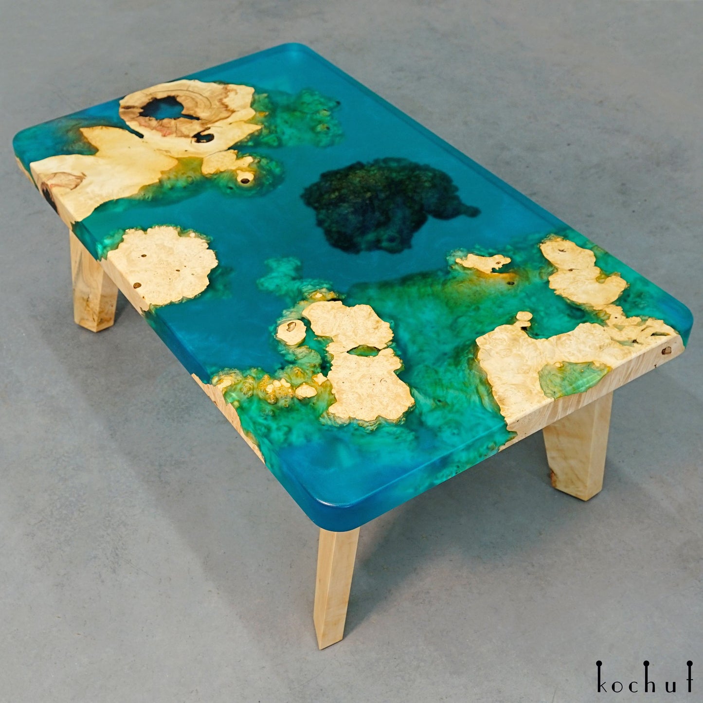 Hawaii – Couchtisch aus Holz und Epoxidharz