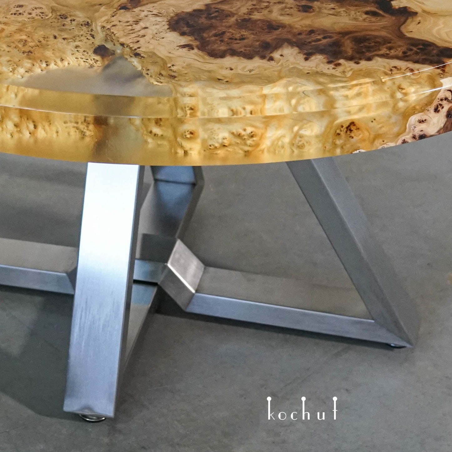 Wüstenbaum — Holz- und Epoxidharz-Couchtisch