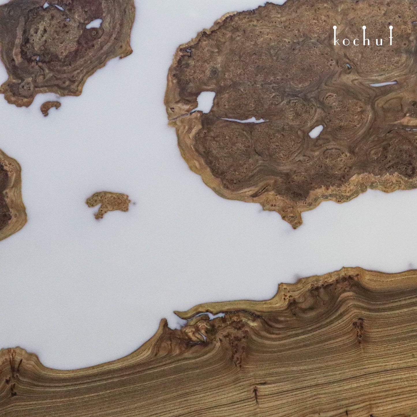 Jasper — Esstisch aus Holz und Epoxidharz