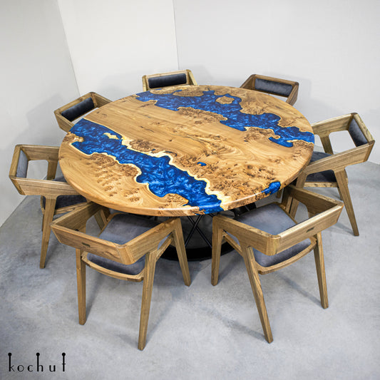 Zwei Horizonte – Esstisch aus Holz und Epoxidharz