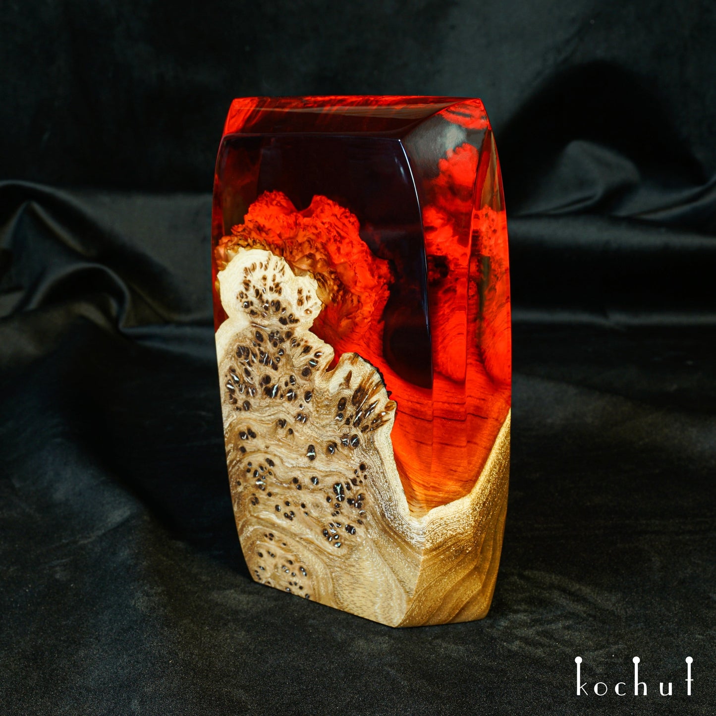 Kristall-Element. Feuer — dekorativer Kristall