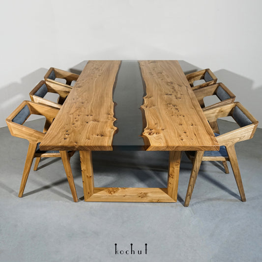 Monica — Esstisch aus Holz und Epoxidharz