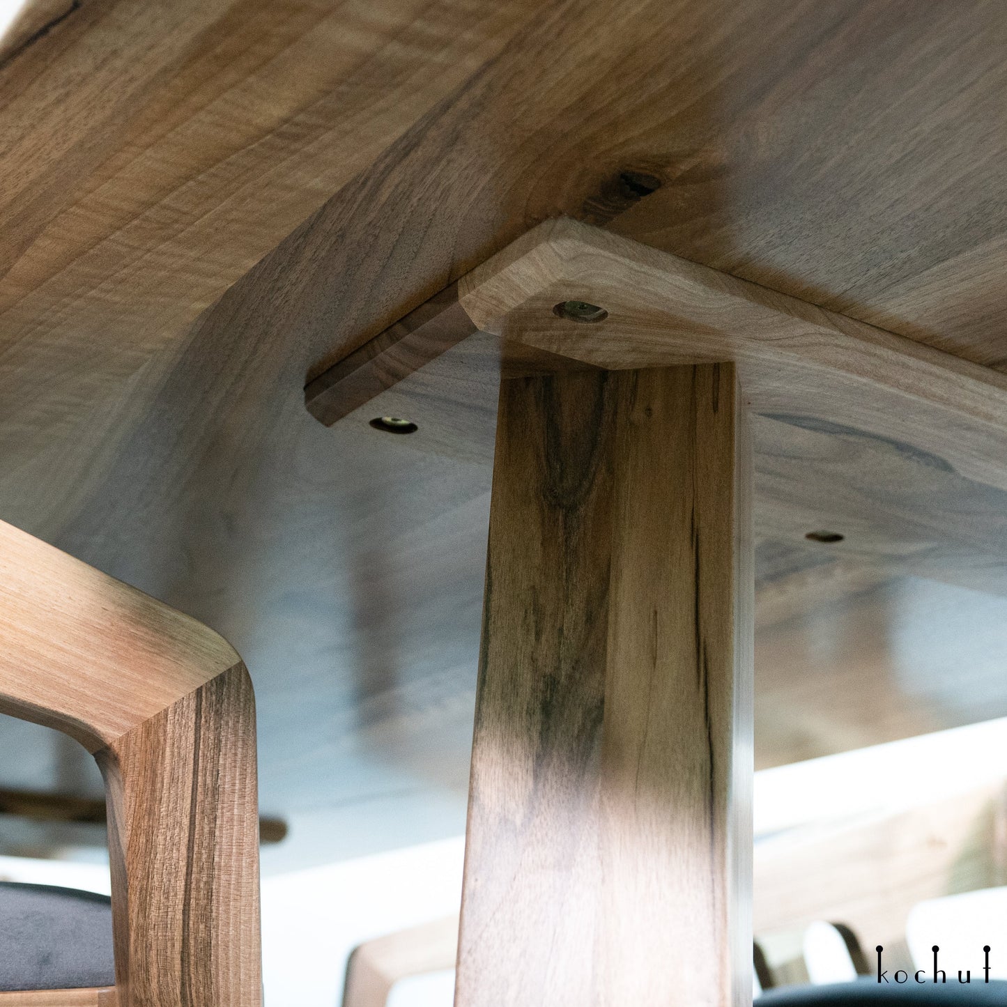 Kilimanjaro — Esstisch aus Holz