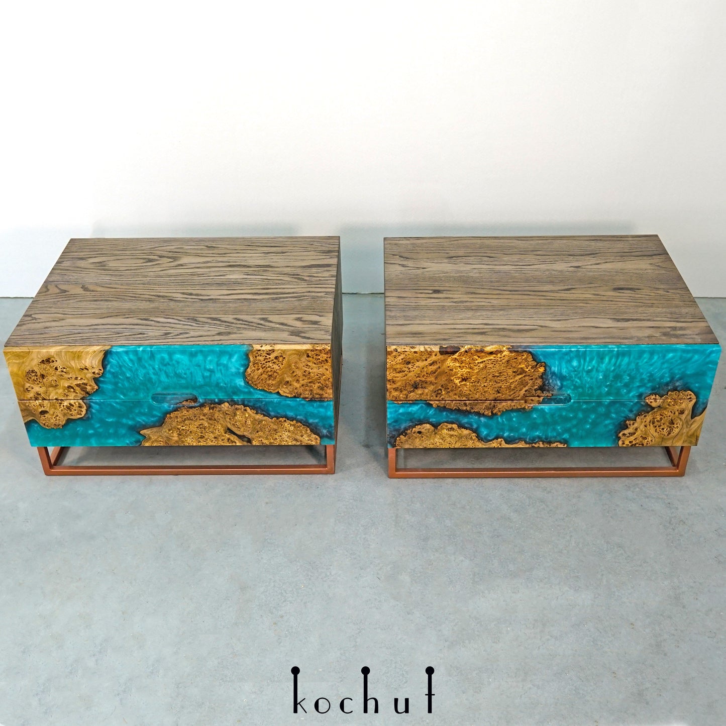 Liguria — Holz- und Epoxidharz-Schrank