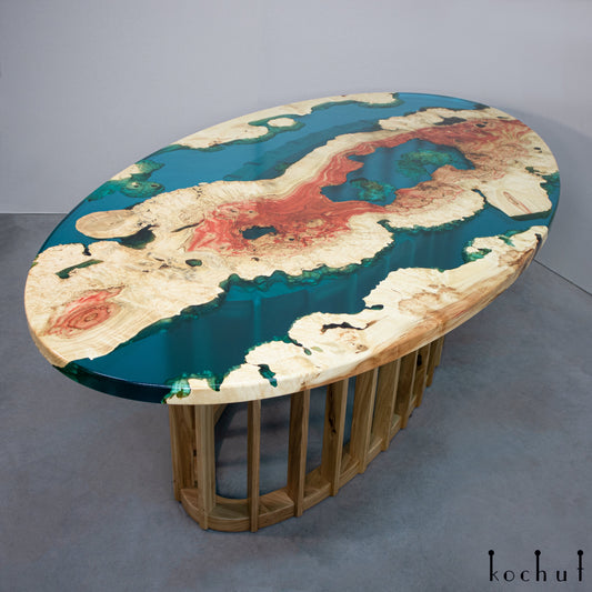 Lagoon — Esstisch aus Holz und Epoxidharz