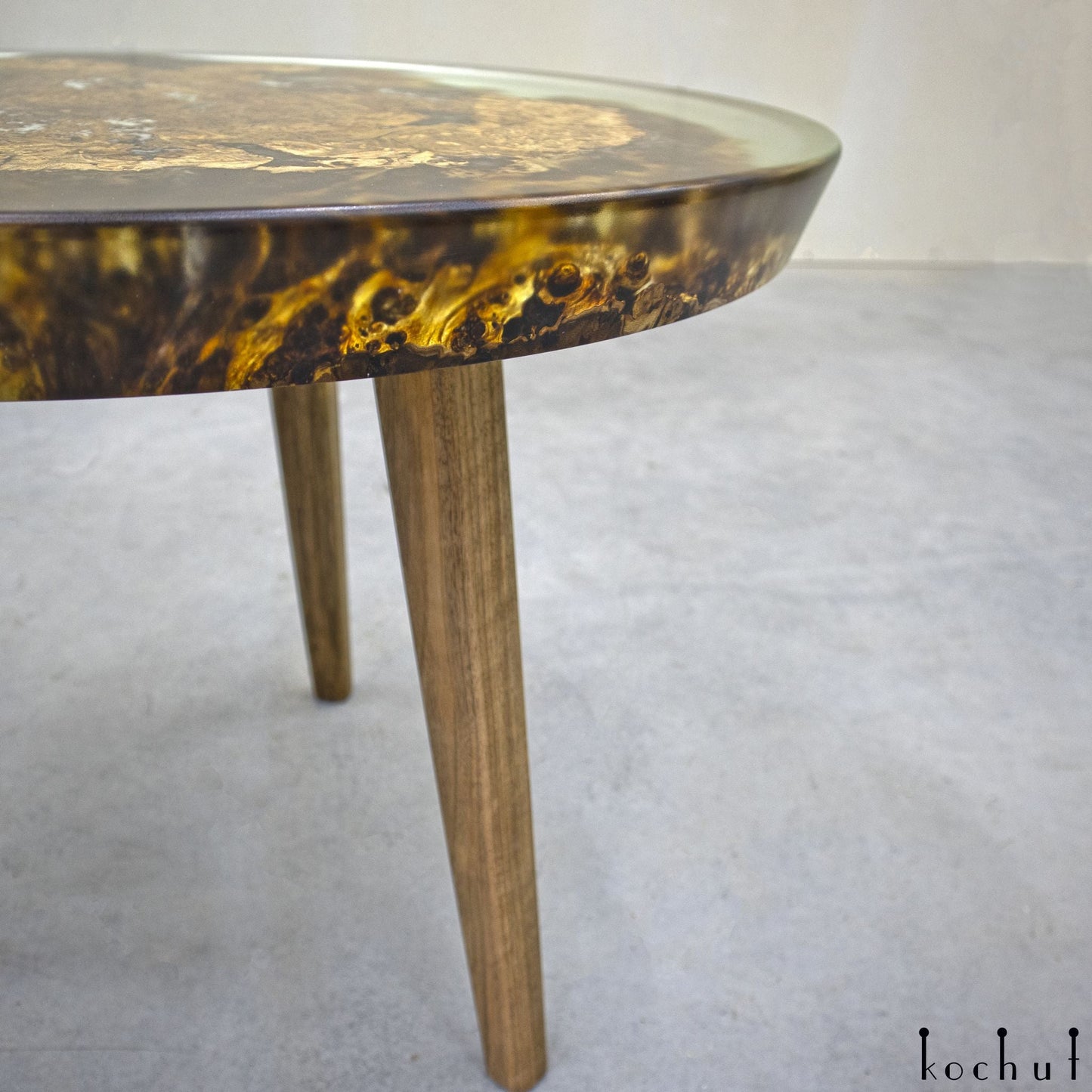 Aurelia — Beistelltisch