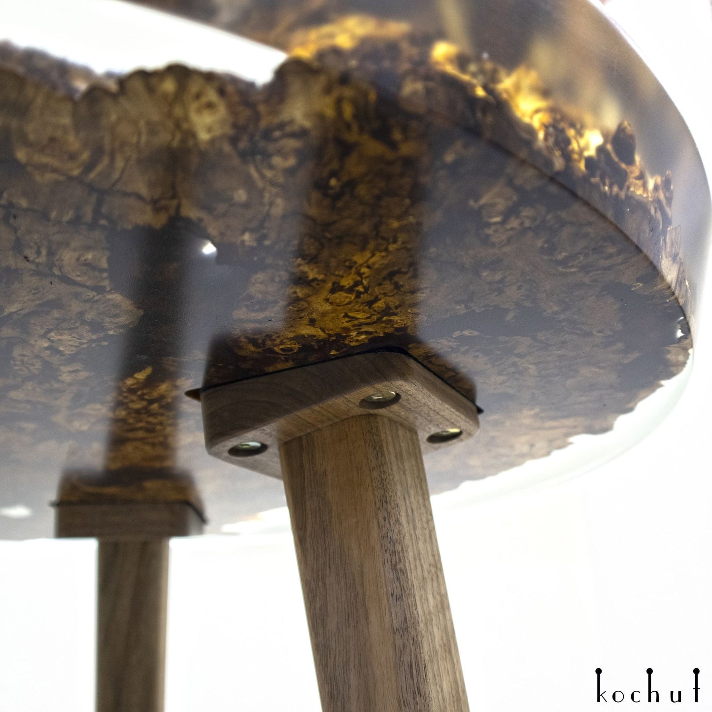 Aurelia — Beistelltisch