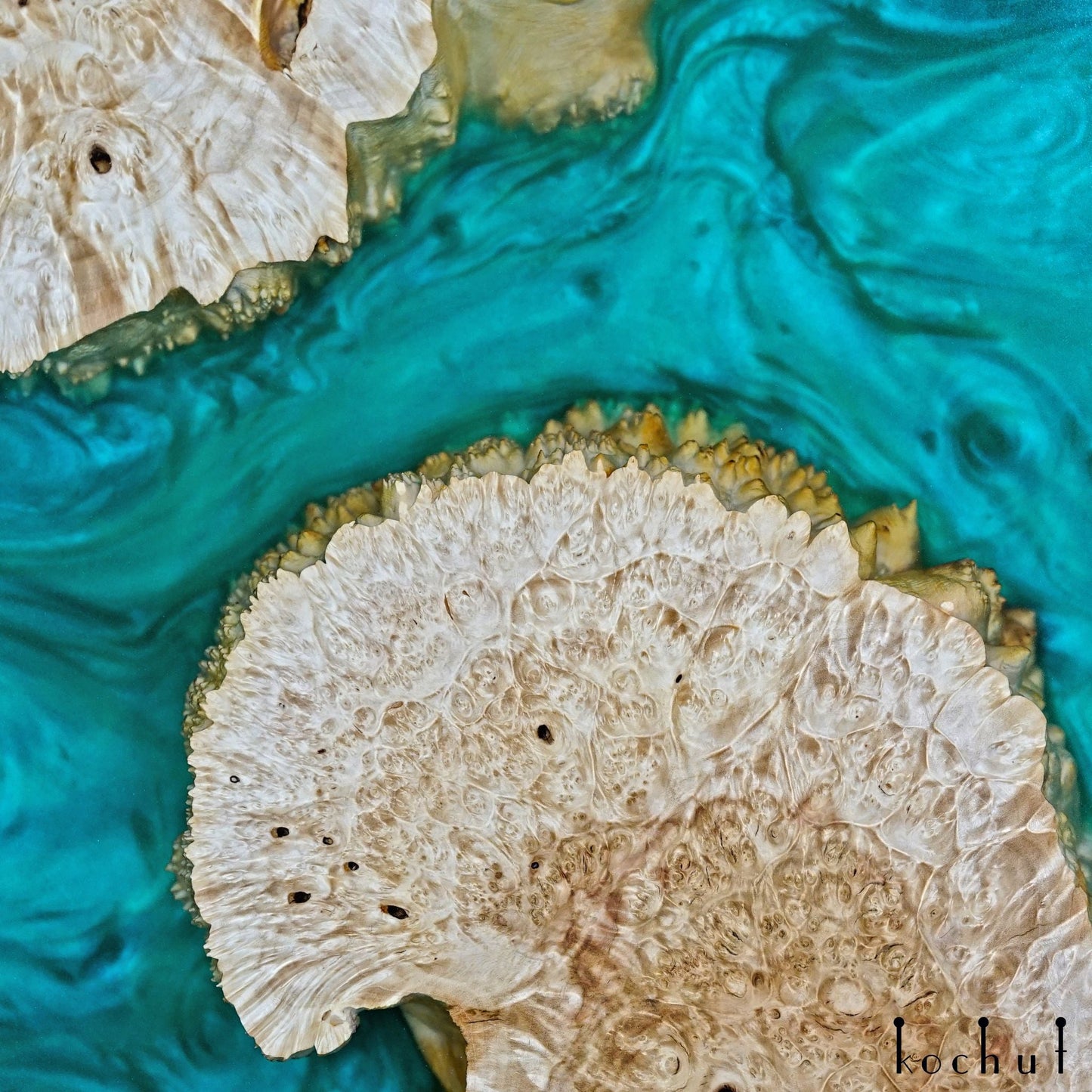 Guinea — Couchtisch (Metallbeine)