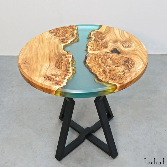Florence — Esstisch aus Holz und Epoxidharz