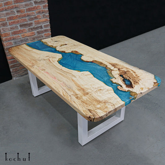 Larimar — Esstisch aus Holz und Epoxidharz