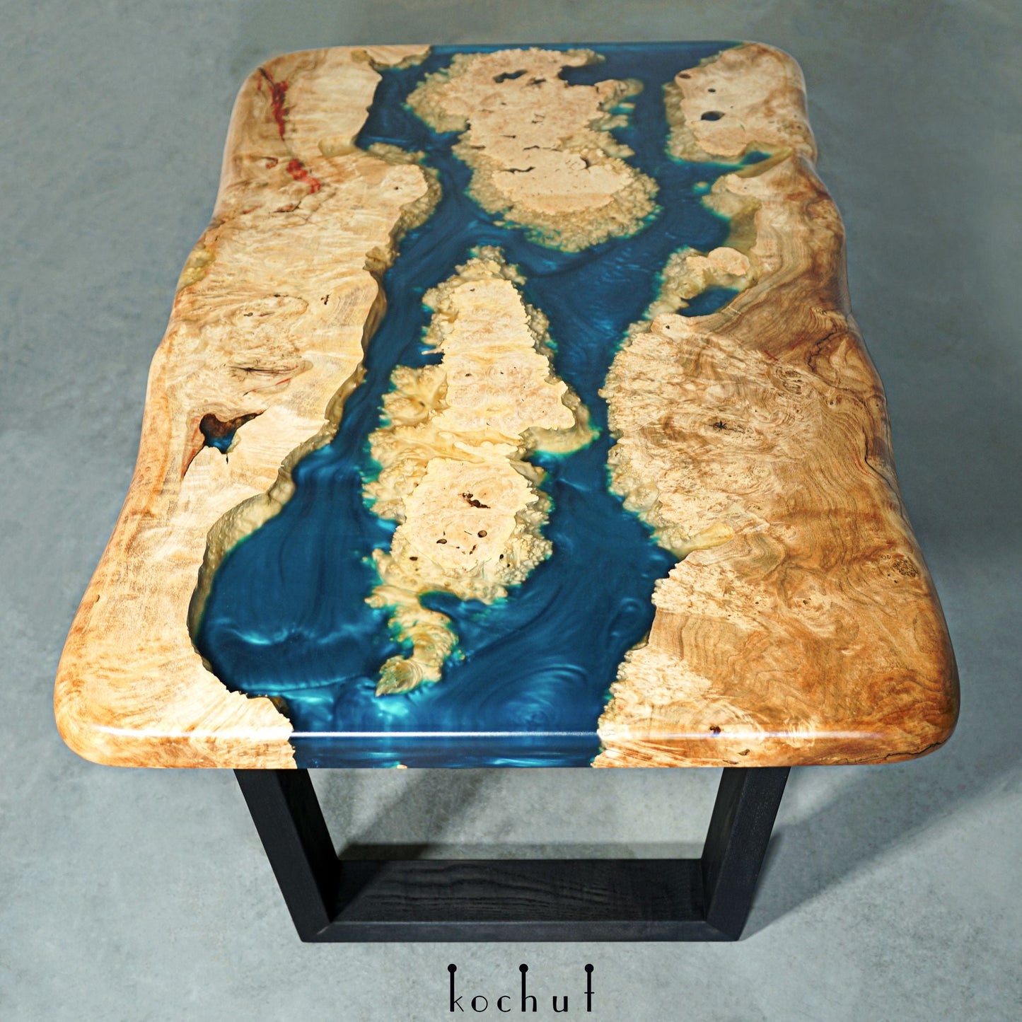 Blauer Samt — Couchtisch