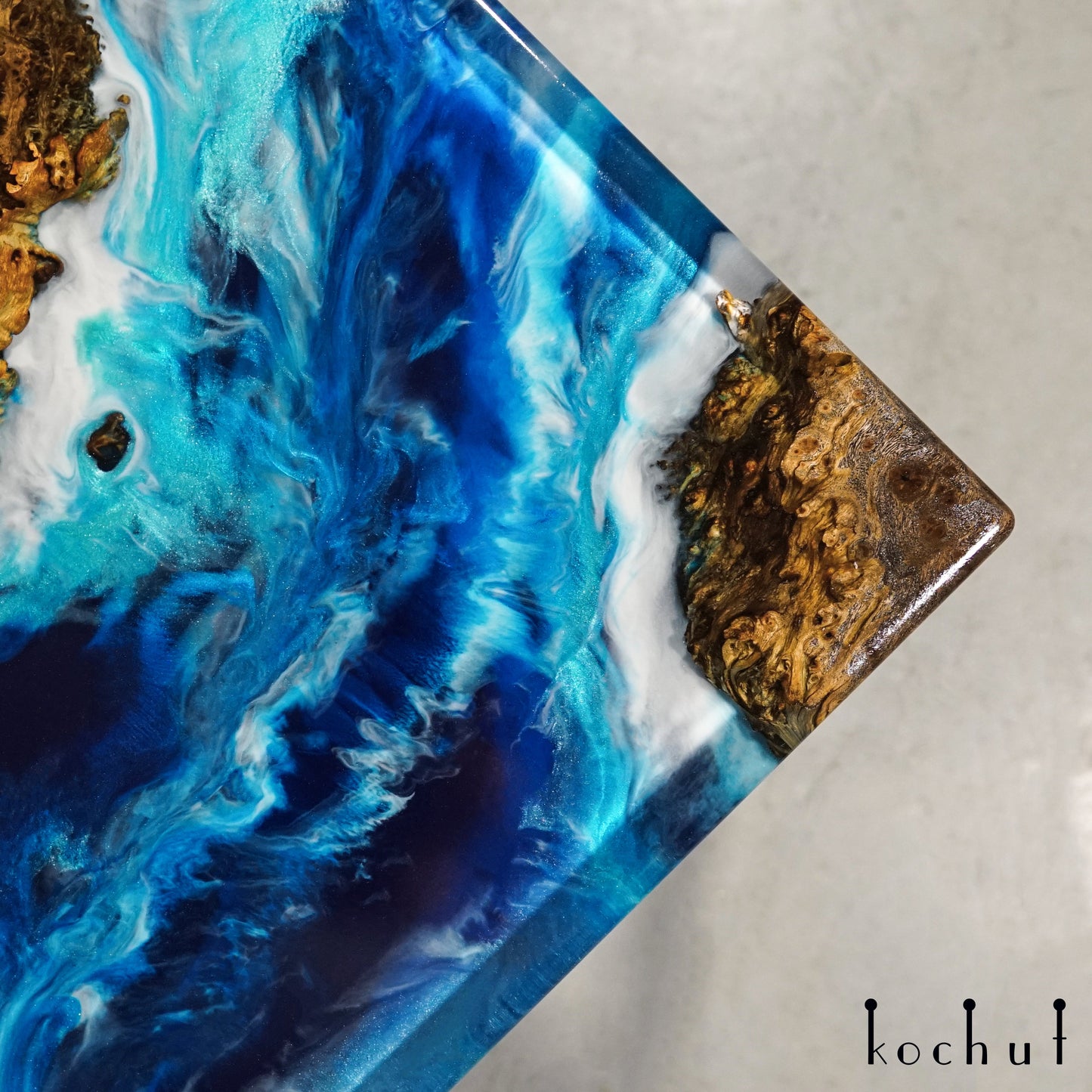 Atlantis — Couchtisch (Metallbeine)