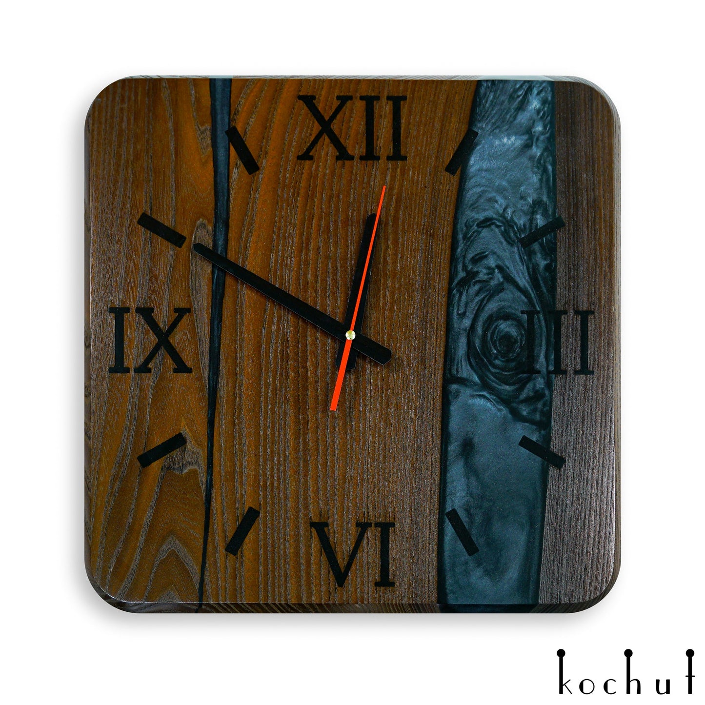 Quantum — Holz- und Epoxidharz-Wanduhr