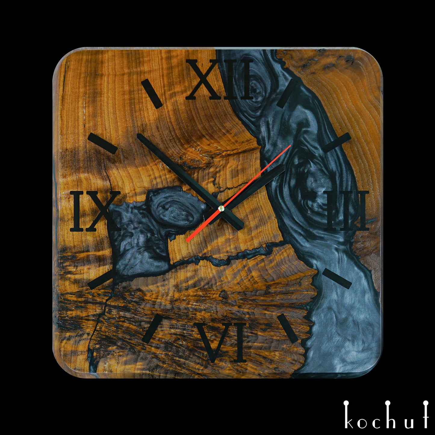 Quantum — Holz- und Epoxidharz-Wanduhr