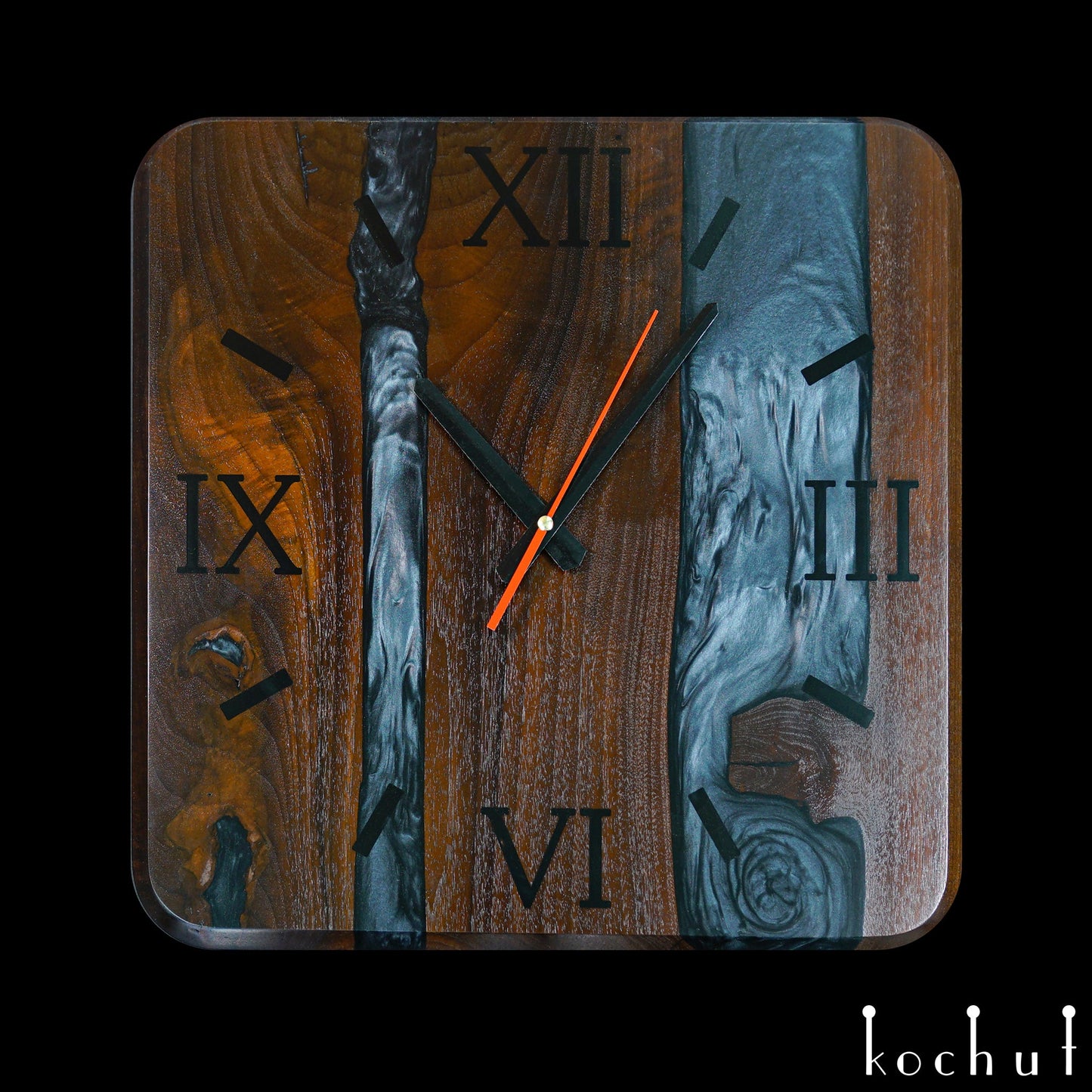 Quantum — Holz- und Epoxidharz-Wanduhr