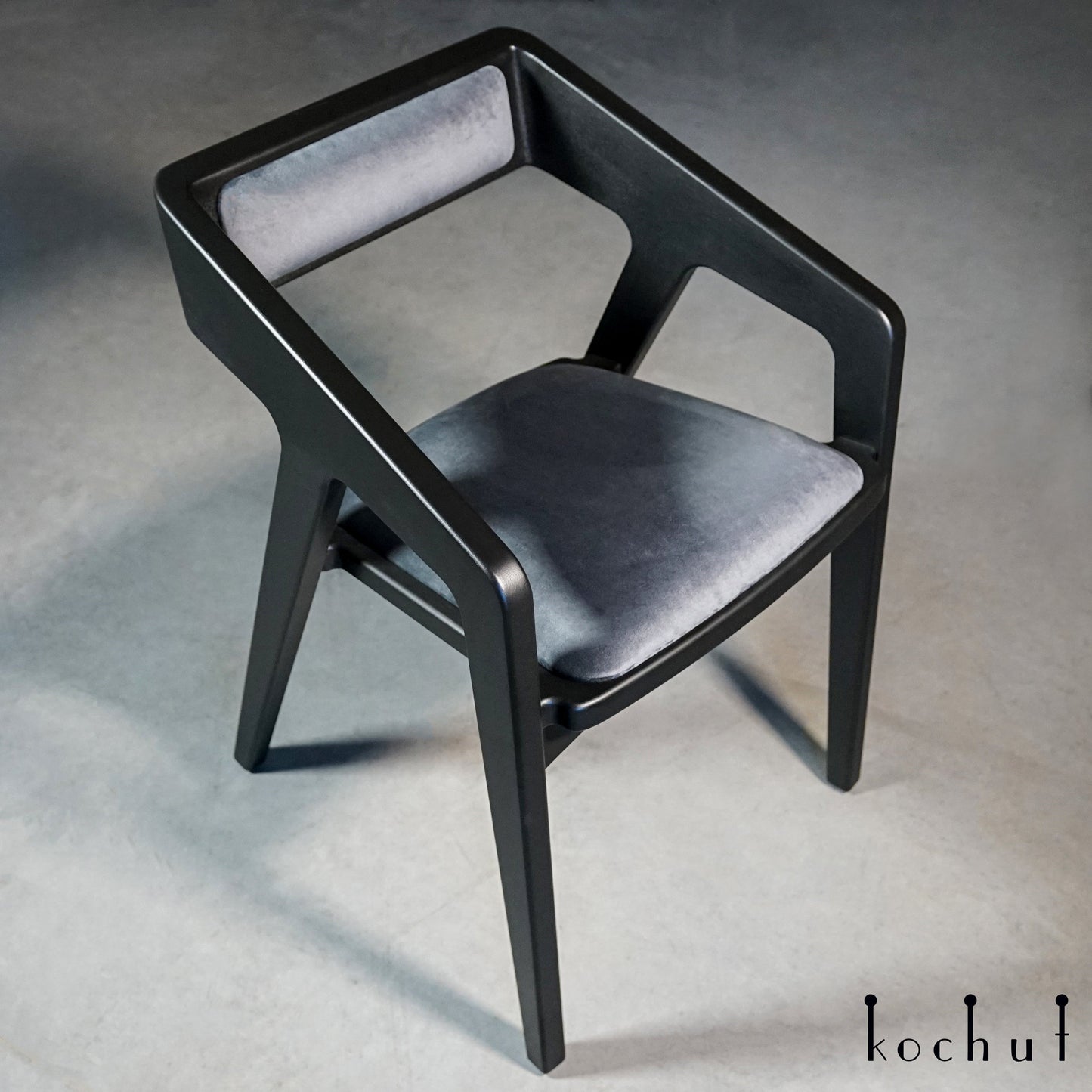 Antaeus — Stuhl