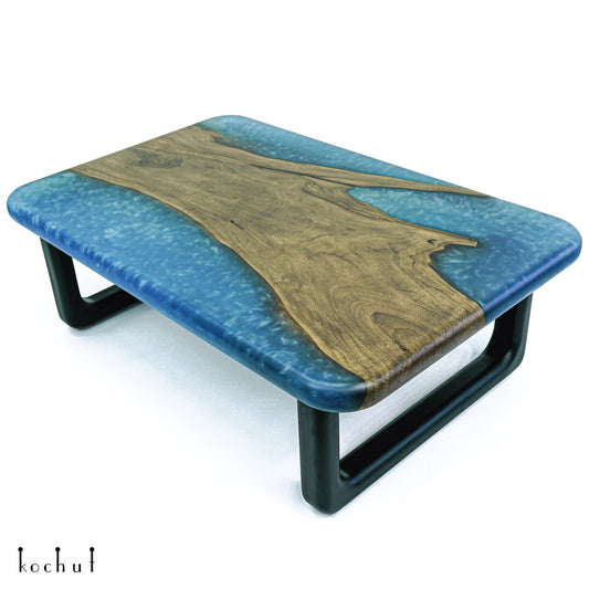 Adriatic — Holz- und Epoxidharz-Couchtisch