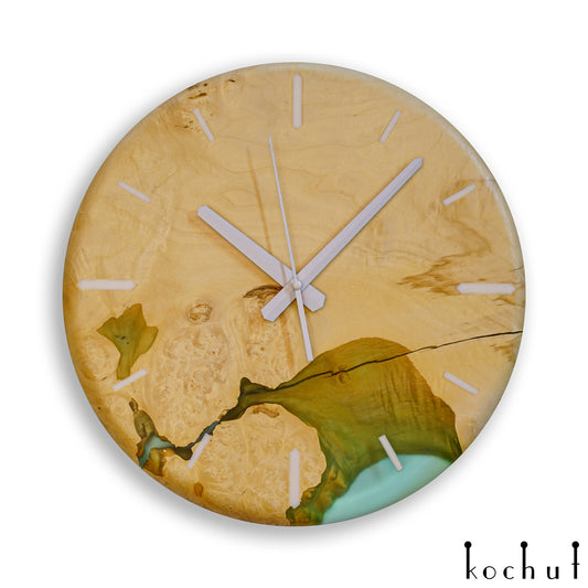 Continuum — Wanduhr aus Holz und Epoxidharz