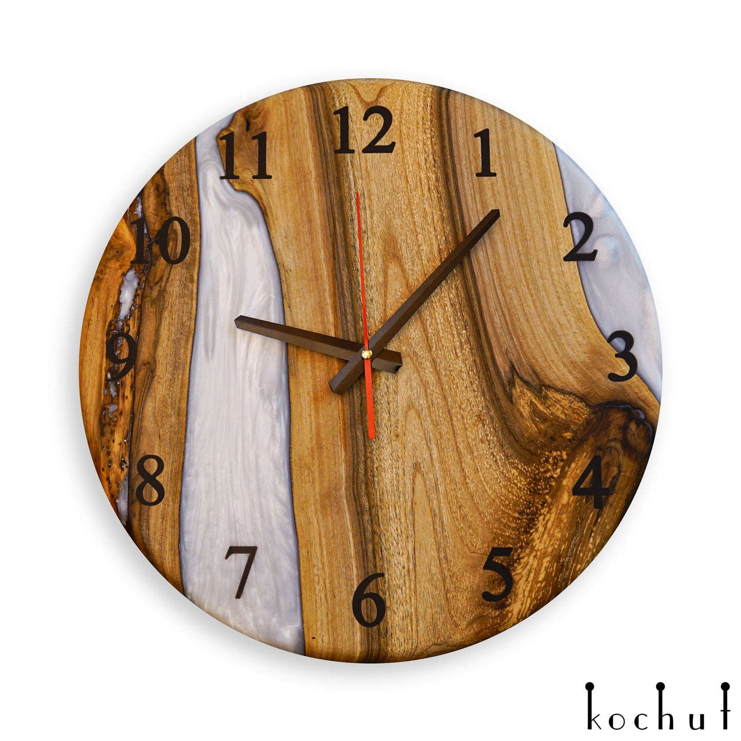 Continuum — Wanduhr aus Holz und Epoxidharz