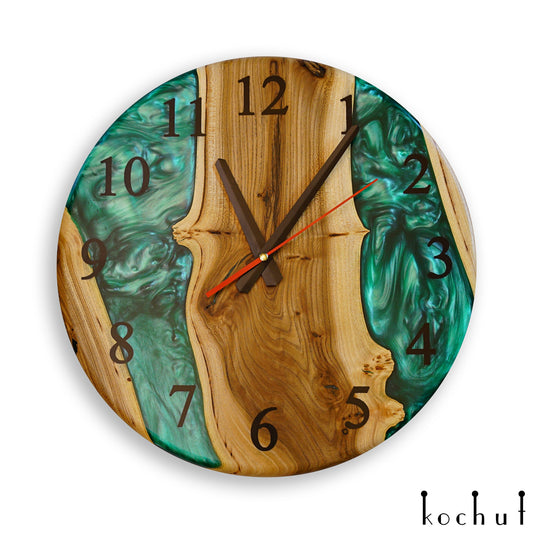 Continuum — Wanduhr aus Holz und Epoxidharz
