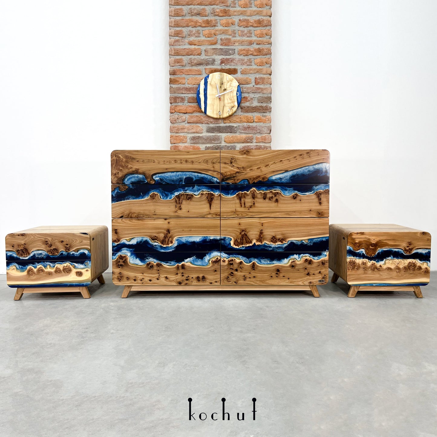 Atlantida — Set aus Holz- und Epoxidharzschränken
