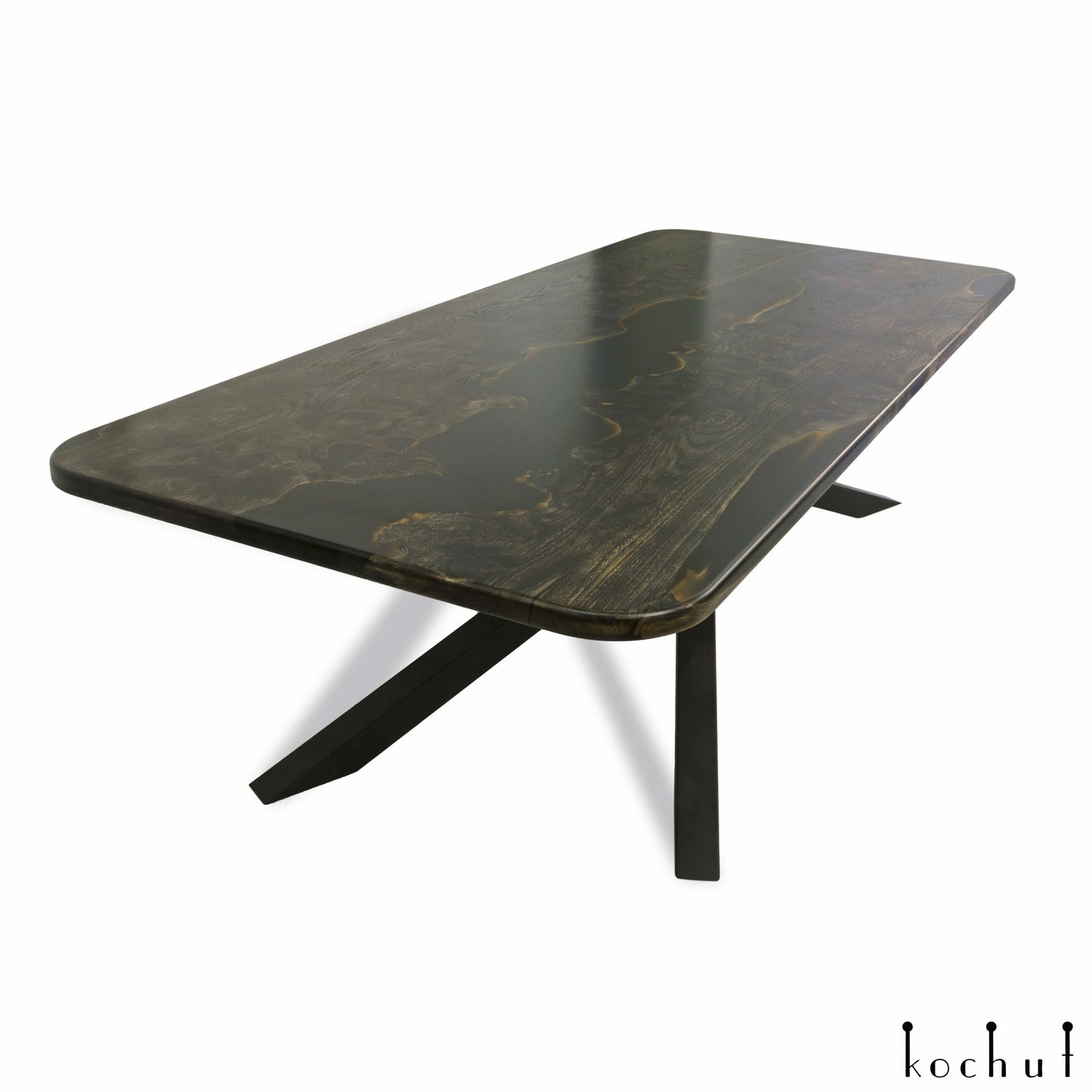 Condor — Esstisch aus Holz und Epoxidharz