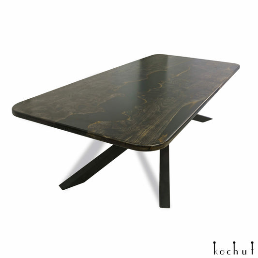 Condor — Esstisch aus Holz und Epoxidharz