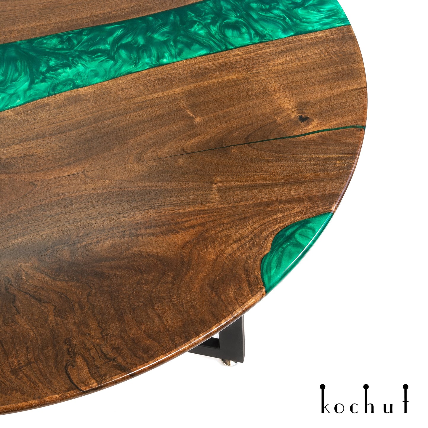 Ceylon — Esstisch aus Holz und Epoxidharz