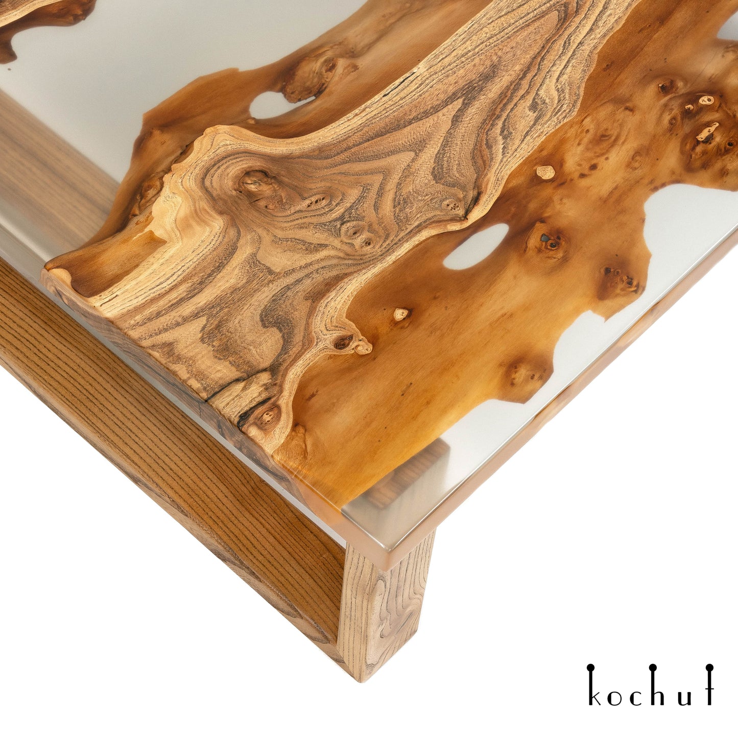 Soprano — Holz- und Epoxidharz-Couchtisch