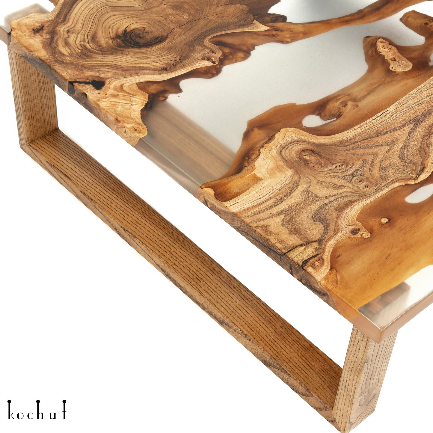 Soprano — Holz- und Epoxidharz-Couchtisch
