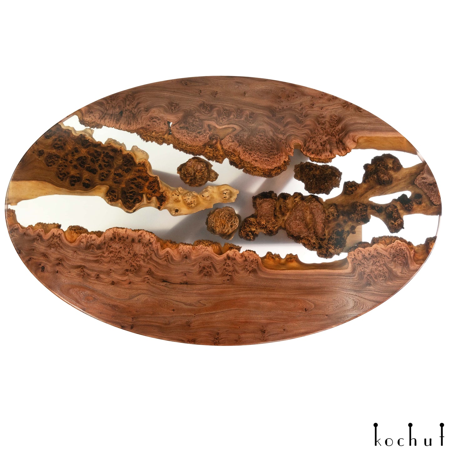 Touch of Sandal — Esstisch aus Holz und Epoxidharz