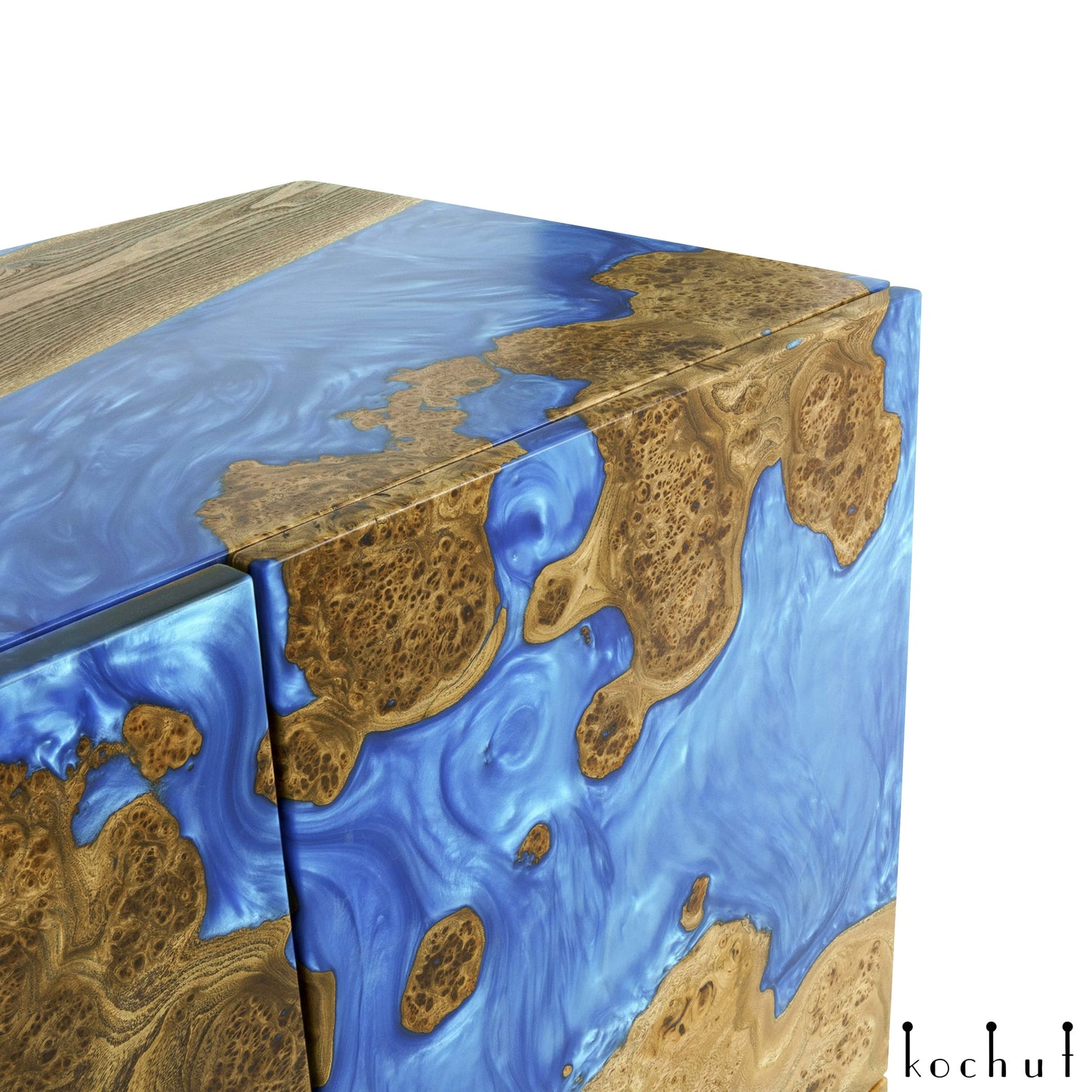 Renaissance — Holz- und Epoxidharz-Schrank